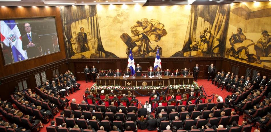 Obvian sentencia del TC y eliminan candidatura independiente