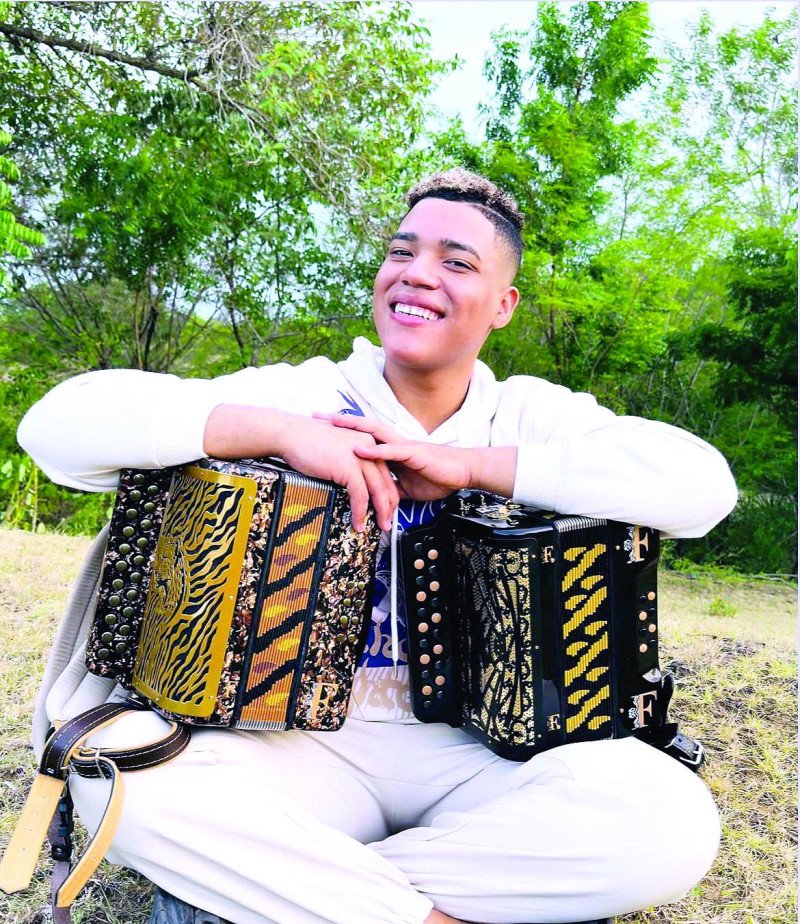 De repostero al merengue típico