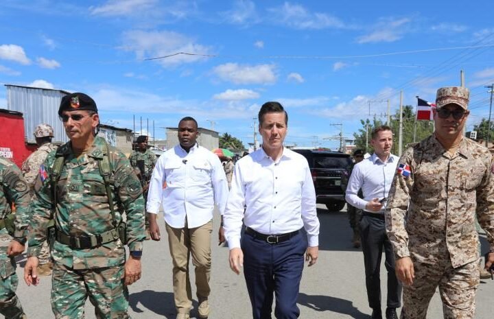 Recorren frontera entre Haití y RD para ayudar en la seguridad fronteriza