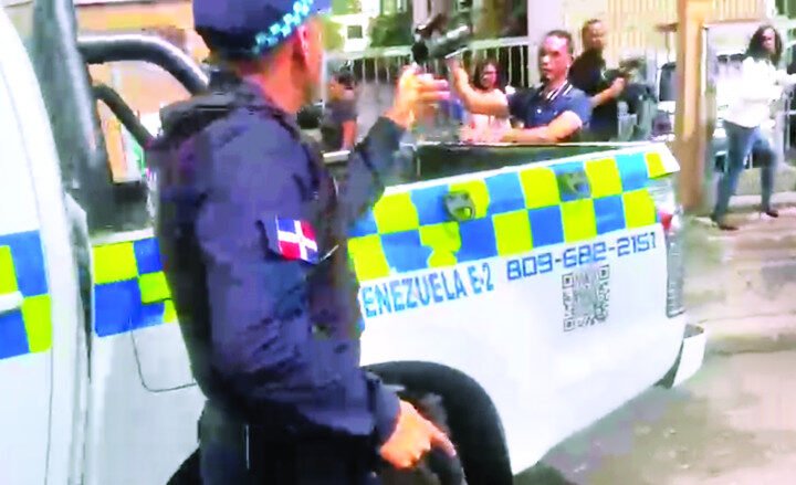 Maltrato y atropello policial a la prensa