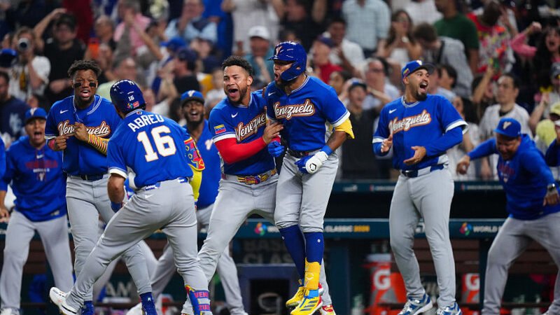 Venezuela le gana duelo a Japón y avanza hacia la semifinal