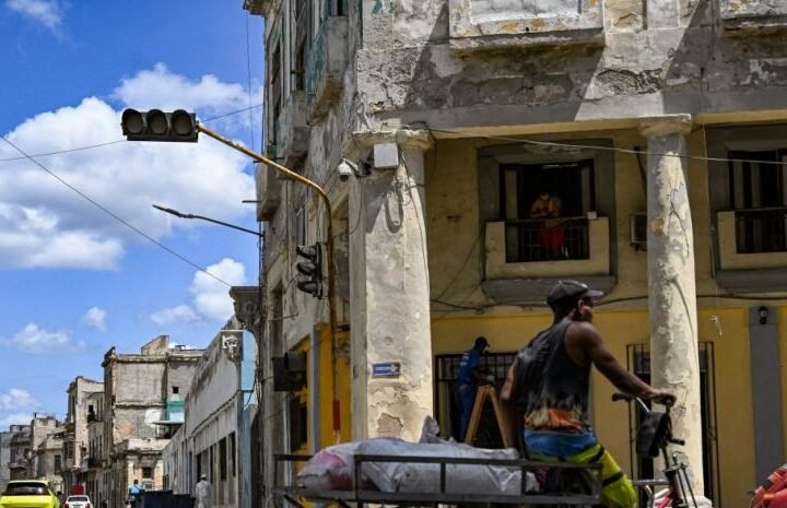 Cuba coincide con el apagón y terremoto