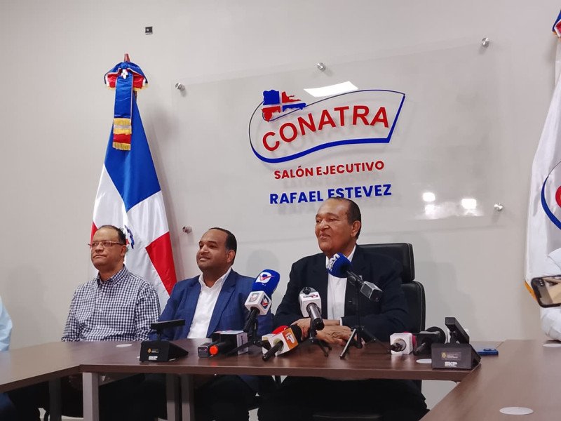 No aumentarán pasajes; congelaran precios de los  combustibles