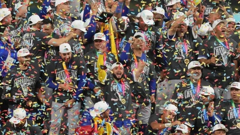 Podría haber un Clásico Mundial de Béisbol a media temporada