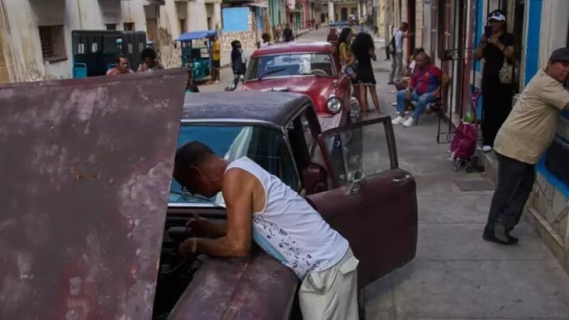 Cuba recibirá carga de petróleo ruso