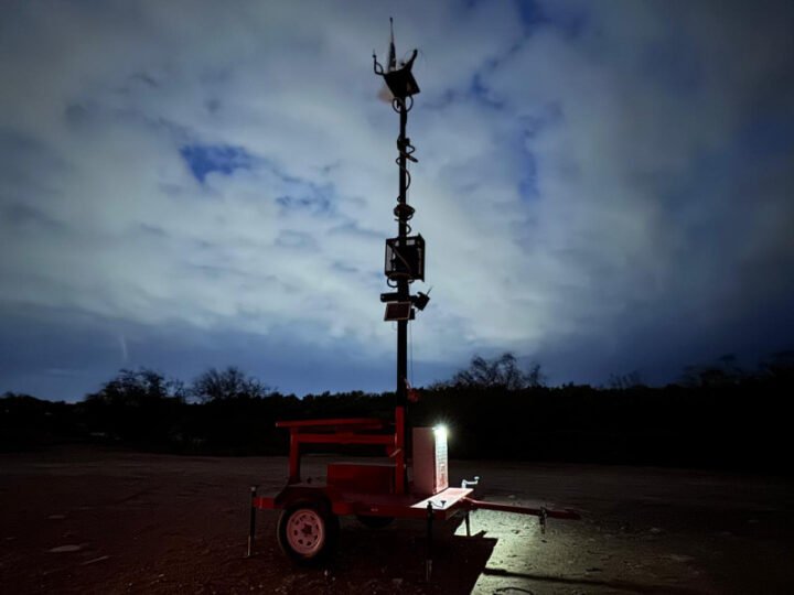 Altavoces alertan a migrantes que quieren entrar a EEUU