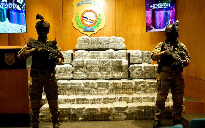 Unos 564 paquetes de cocaína son incautados y   cinco hombres arrestados en Barahona