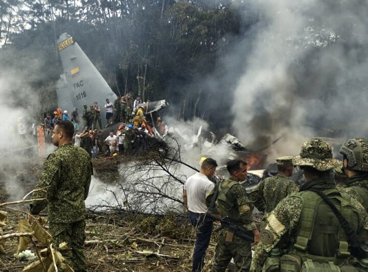 Avión militar  Colombiano llevaba 125 personas y 48 sobrevivieron