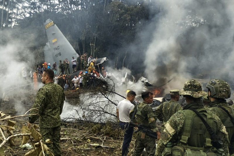 Avión militar  Colombiano llevaba 125 personas y 48 sobrevivieron