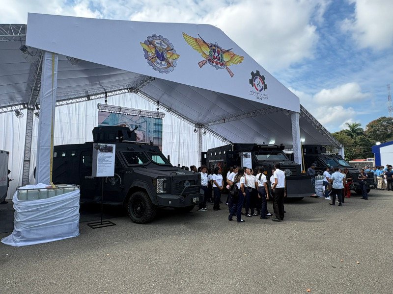 Vehículos blindados en Santiago ensamblados dos en RD.