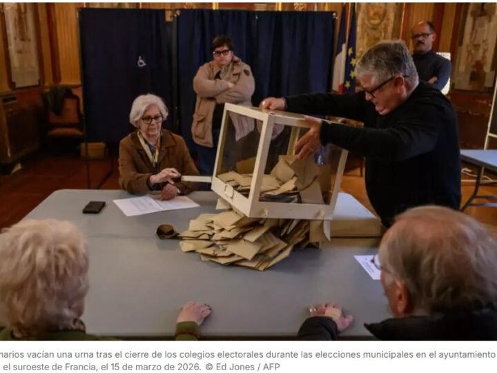«Estas elecciones confirman la implantación de la extrema derecha y la izquierda radical en la sociedad francesa»