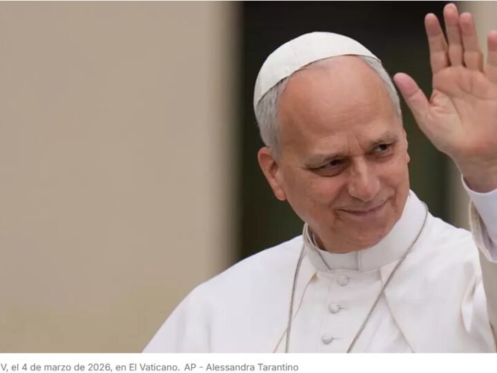  Se recurre a la población para financiar la visita del papa León XIV