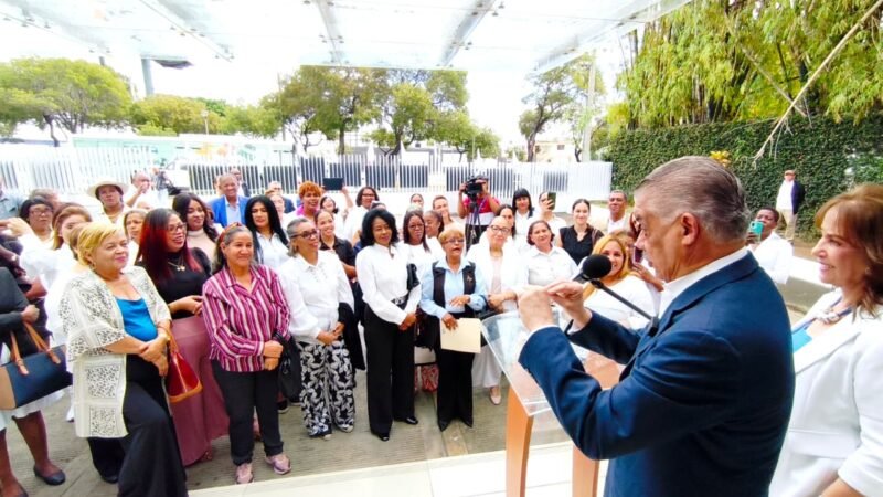 Miguel Vargas: Si aquí hay un padre de la democracia, es Peña Gómez