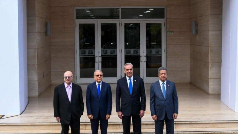 Diálogo con pocos resultados, utilizado por Abinader ante crisis