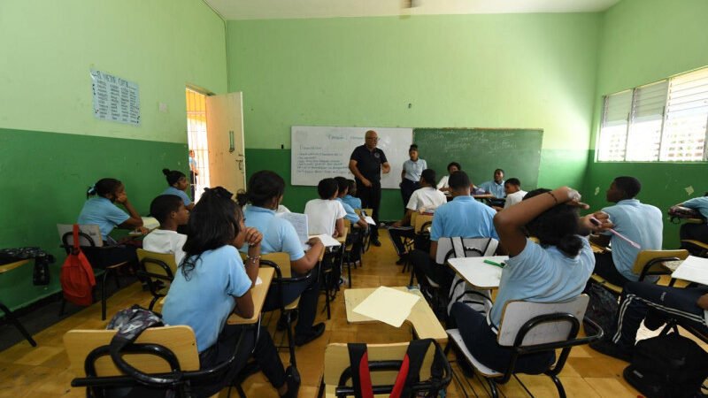 Clases suspendidas en provincias en alerta amarilla