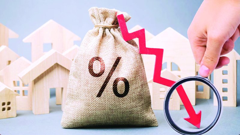 Baja tasa de interés activa en bancos a un 13.28%