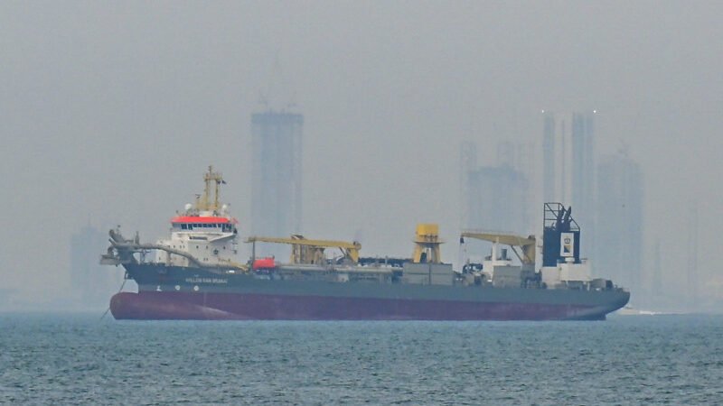 “Totalmente abierto”, estrecho de Ormuz