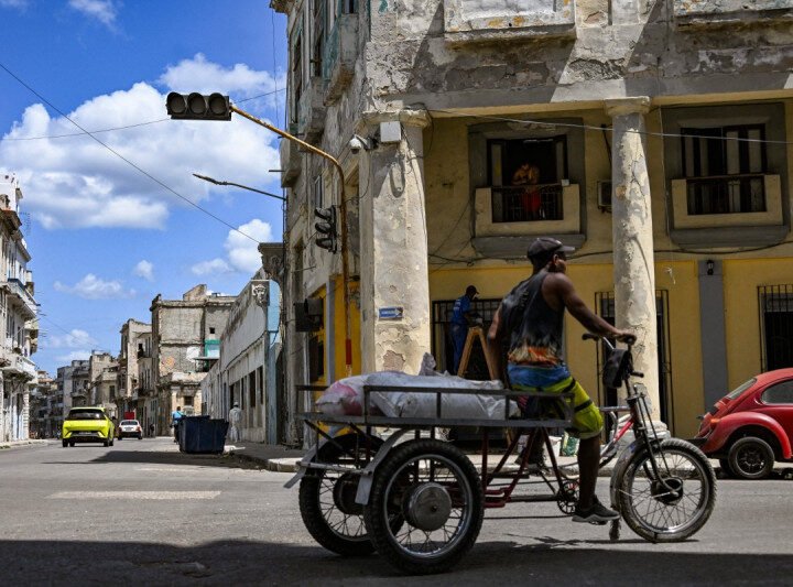 EE.UU. pide a Cuba llevar internet a la isla a través de Starlink de Elon Musk