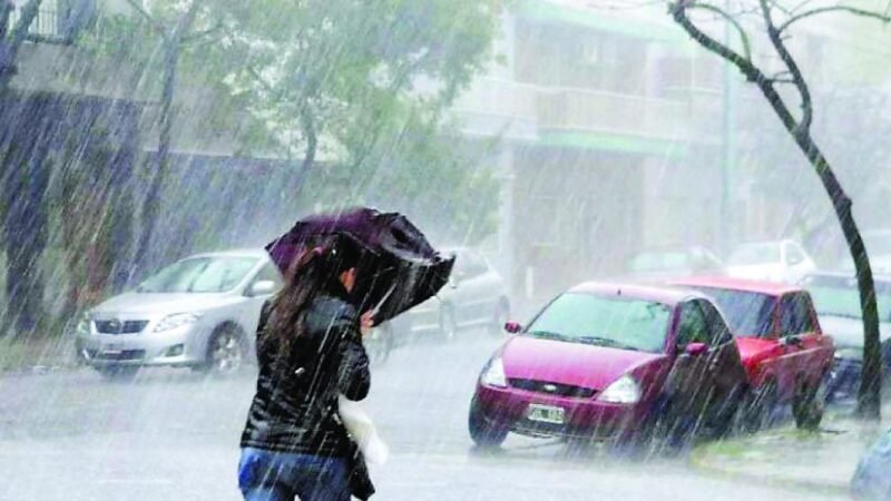 Advierten un fin de semana con lluvias fuertes y altas temperaturas