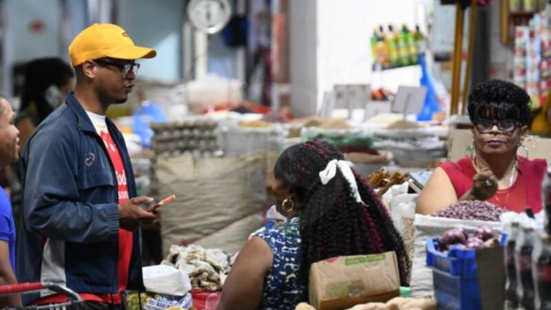 Precios de alimentos en los mercados de la capital invariables