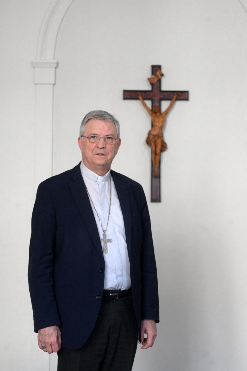 Obispo belga defiende que casados puedan ser ordenados sacerdotes