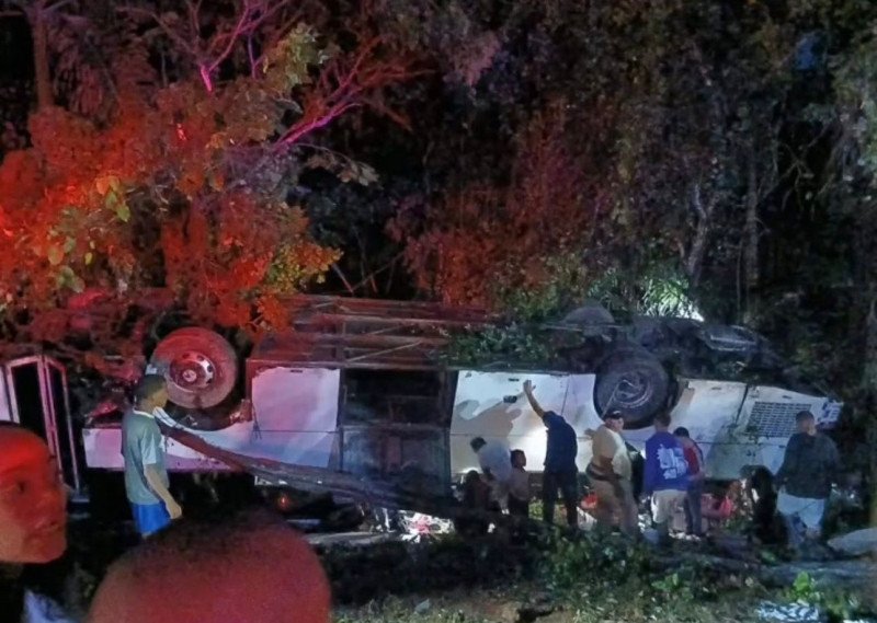 Accidente deja varios heridos en la autopista Samaná-Santo Domingo