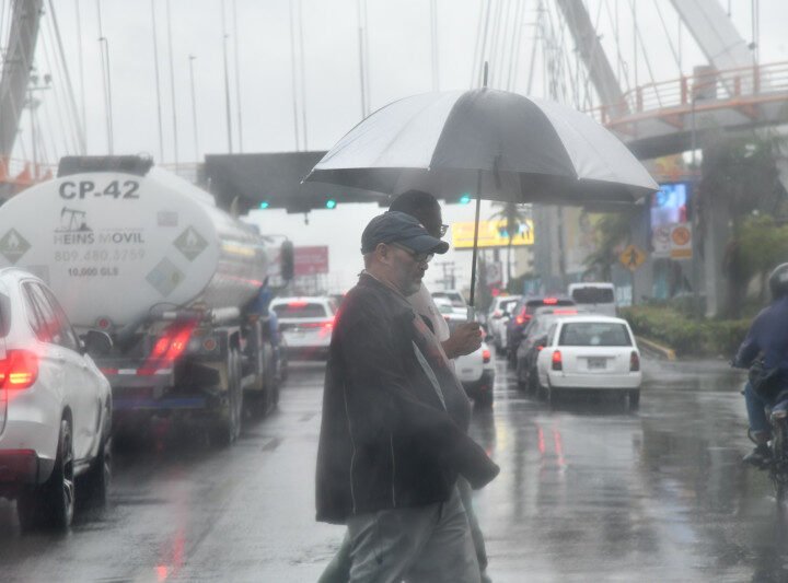Lluvias por vaguada continuarán este martes; posibles granizos