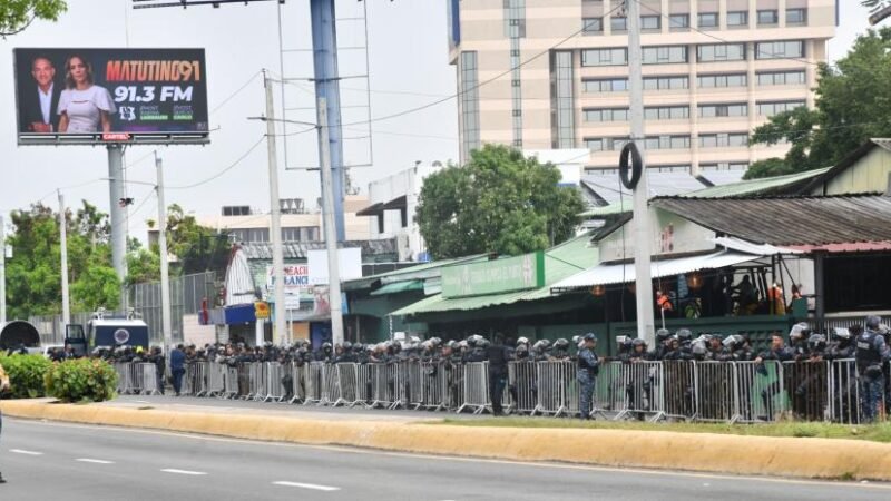 Desalojan a Teleofertas en la Máximo Gómez con 27 de Febrero