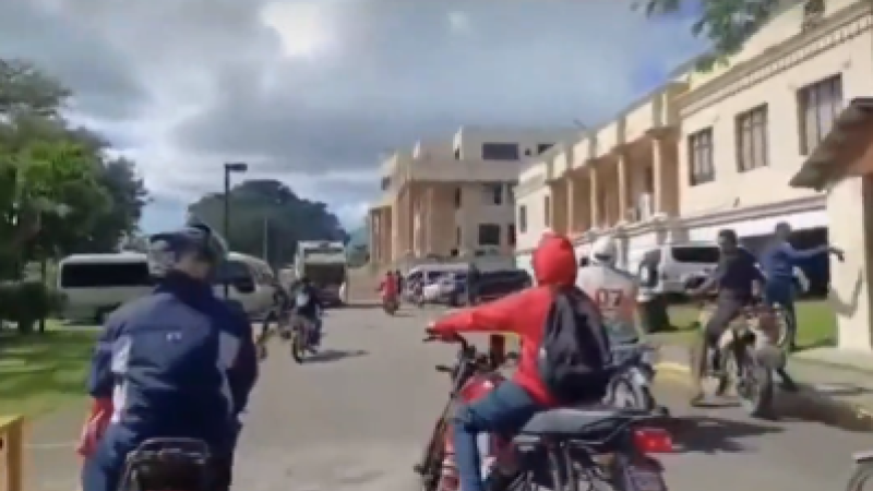 Indigna el brutal asesinato de un chofer por una brutal turba de motoconchistas