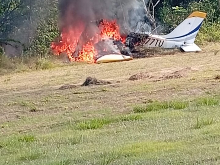 Avioneta se estrella en Dajabón; rescatan pilotos