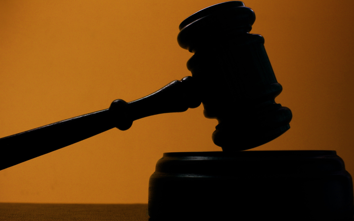 Prisión preventiva contra mujer que ultimó a su hija de 6 años en San Cristóbal