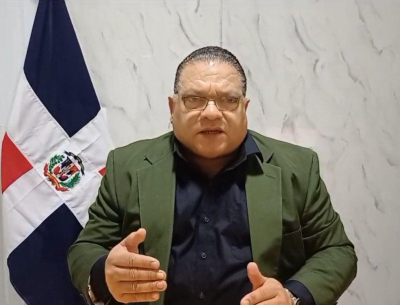 “Vehículos pesados deben circular por la noche”, plantea Mario Díaz