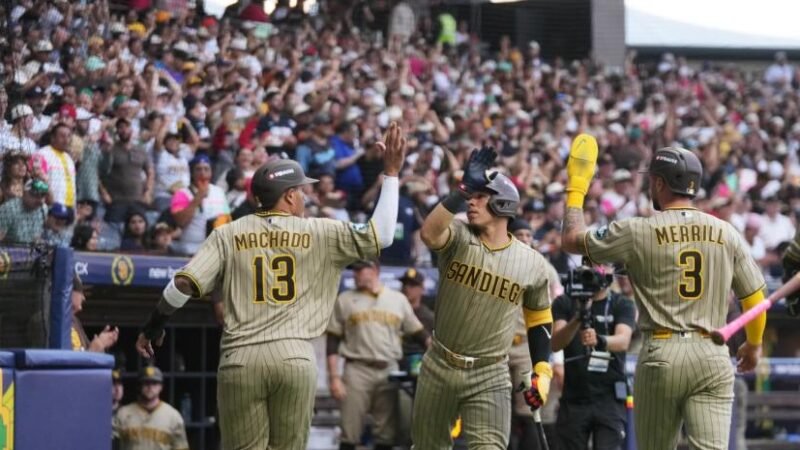 Los San Diego Padres anuncian acuerdo de venta por un récord de 3,900 millones de dólares