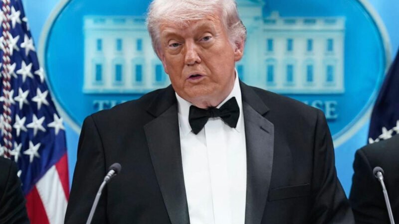 Trump dice hablará con el Gobierno de Cuba
