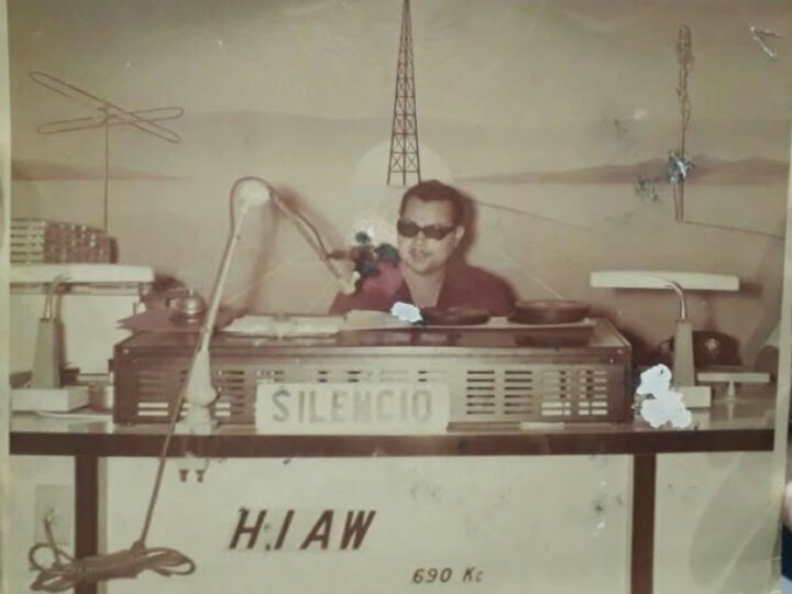 100 años de constantes transformaciones de la radio dominicana