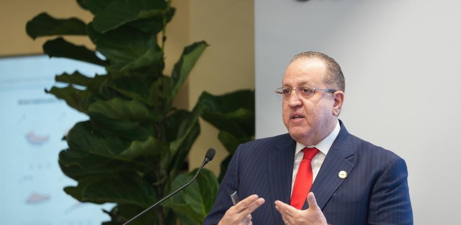 Aumentaran gradualmente los combustibles, según  Hacienda y Economía
