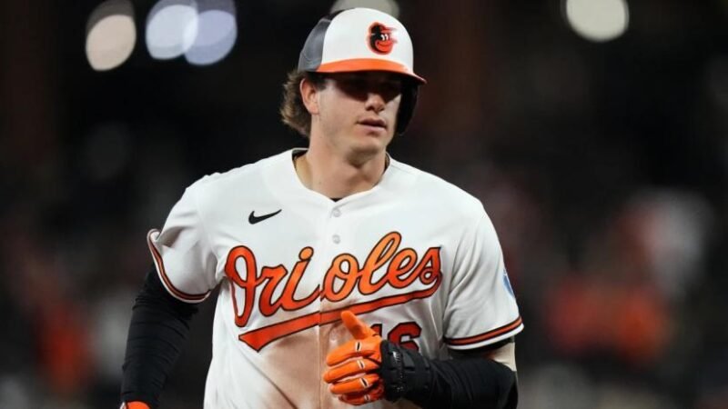 Con jonrón de tres carreras de Mayo Orioles asestan cuarto revés a los Yankees