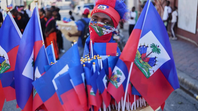 Haitianos en las calles exigen la paz