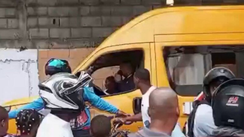 Detienen a motoconchistas que atacaron a conductor del TRAE
