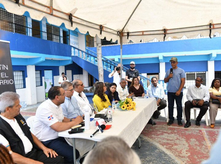 Los Alcarrizos para el primer Diálogo y la Convivencia Barrial