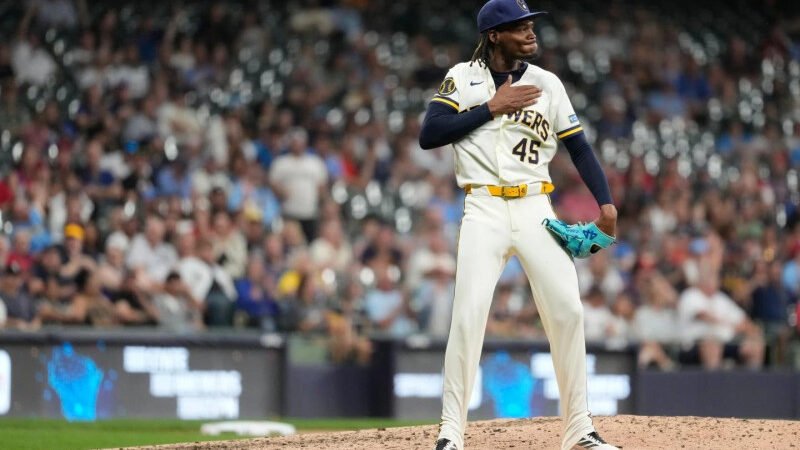 Le suspenden un juego a Abner Uribe por sus acciones contra los Cardenales