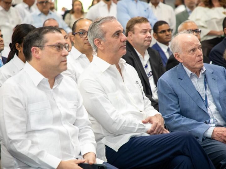 Presidente Abinader participa en la inauguración de la nueva sucursal de PriceSmart en La Romana