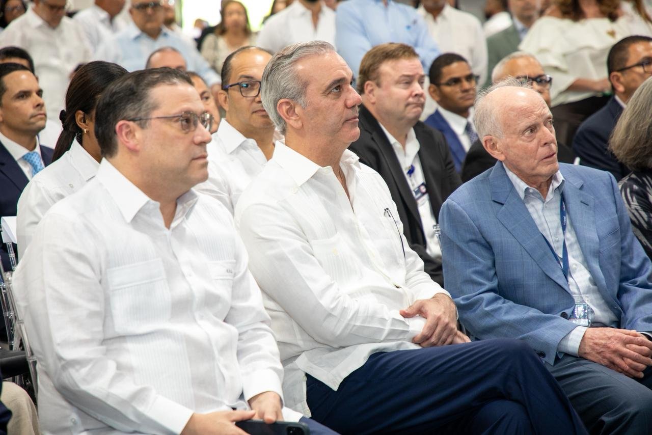 Presidente Abinader participa en la inauguración de la nueva sucursal de PriceSmart en La Romana