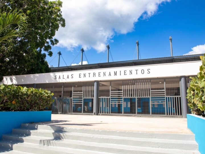 Abinader entrega pabellones deportivos remozados en La Romana