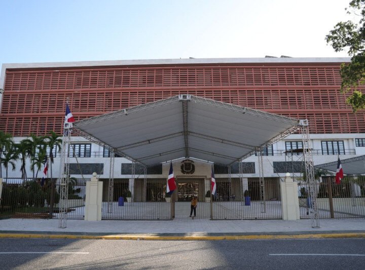 Gobierno enviará la próxima semana al Congreso Nacional propuestas de reforma fiscal