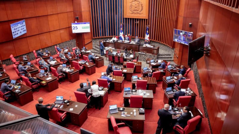 Aprueban reforma tributaria a cinco días de recibir el proyecto