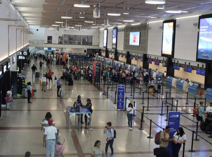 Suspeden de vuelos directos entre RD y Venezuela