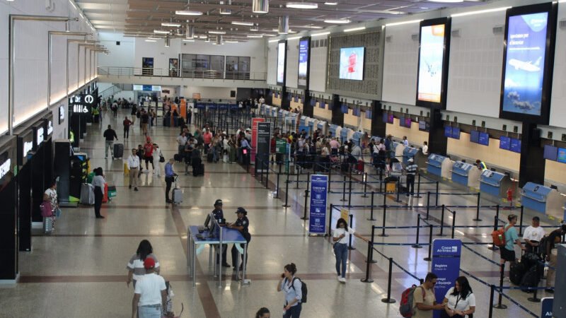 Suspeden de vuelos directos entre RD y Venezuela