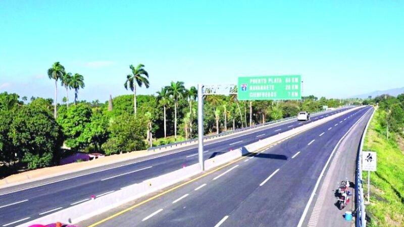 Aprueban  nombre para avenida en Santiago