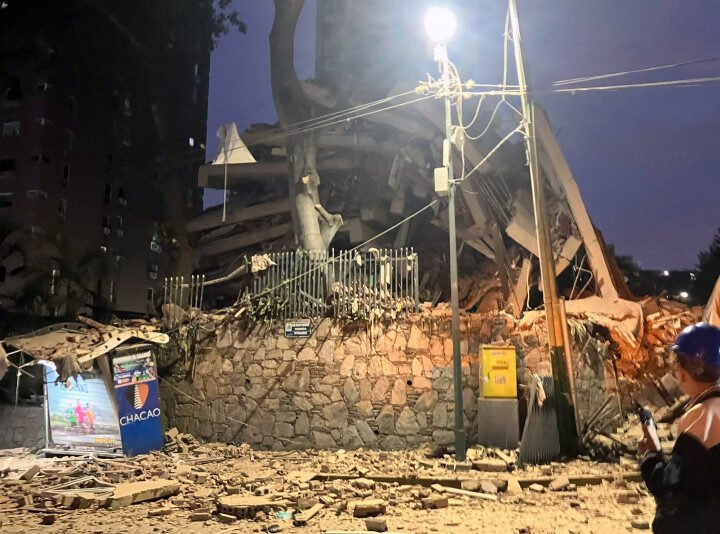 Dos terremotos de magnitud superior a 7 sacuden Venezuela con segundos de diferencia